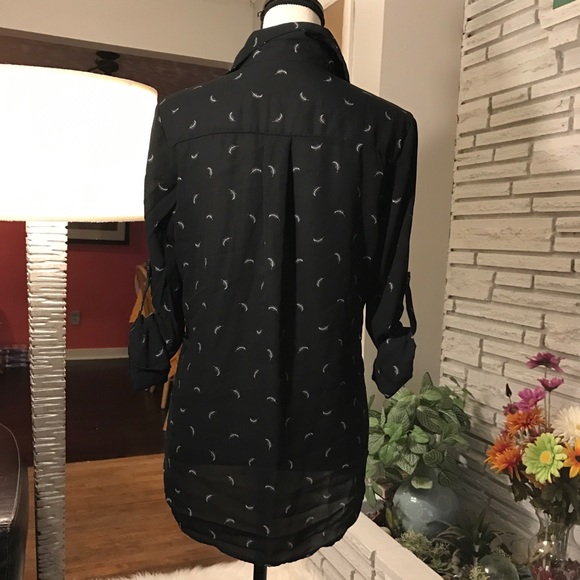 💕✨TRADED✨ L❤️VE TREE button down shirt w/feathers - Picture 2 of 7